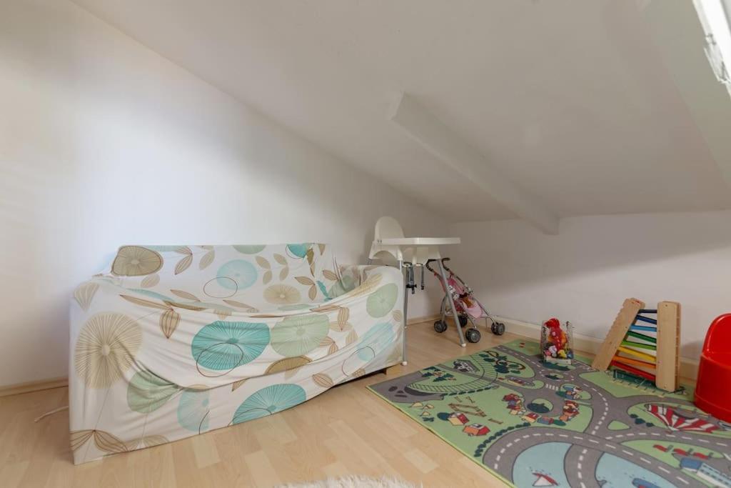 Lovely Spacious 3Room Loft Under Roof-100M2-Touristarea Rauth Buitenkant foto