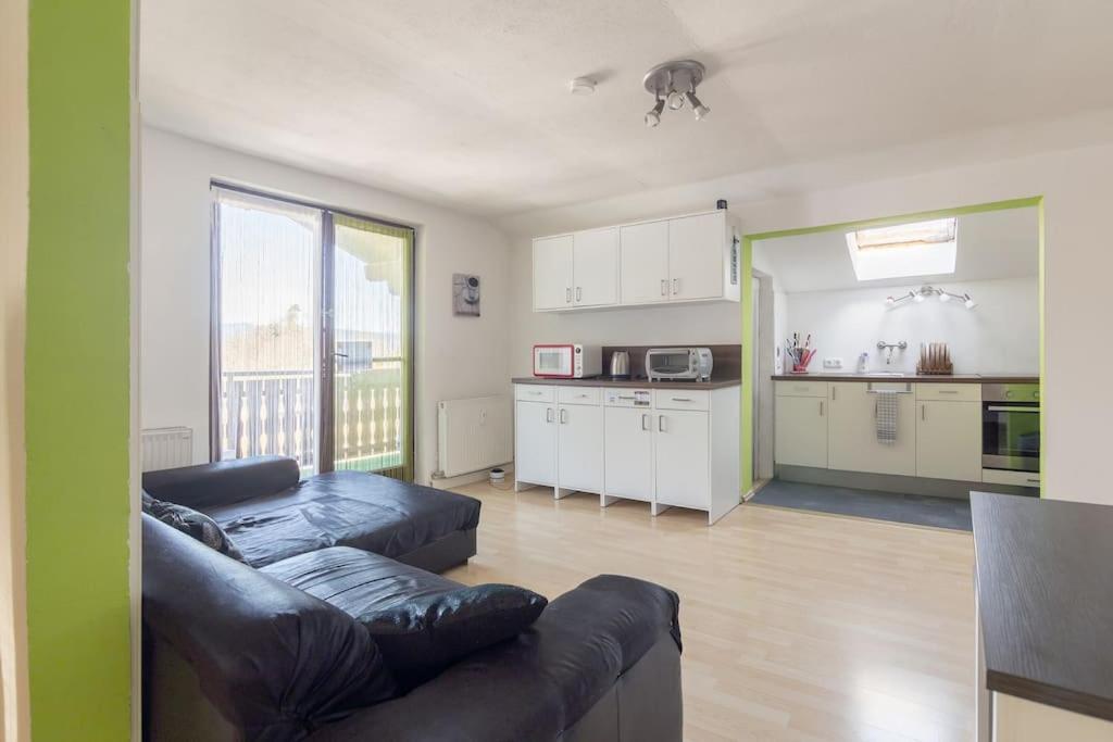 Lovely Spacious 3Room Loft Under Roof-100M2-Touristarea Rauth Buitenkant foto